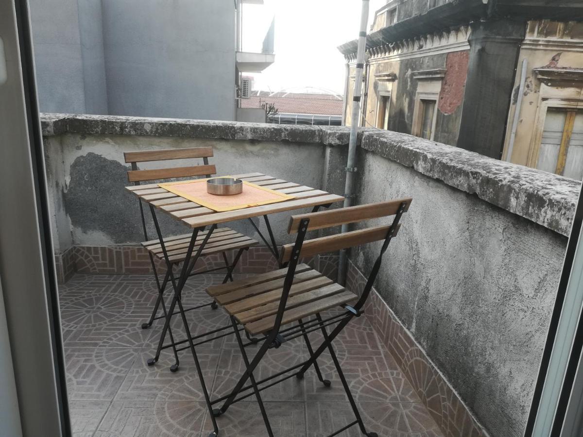 Апартаменты La Terrazza Sul Centro Катания Экстерьер фото