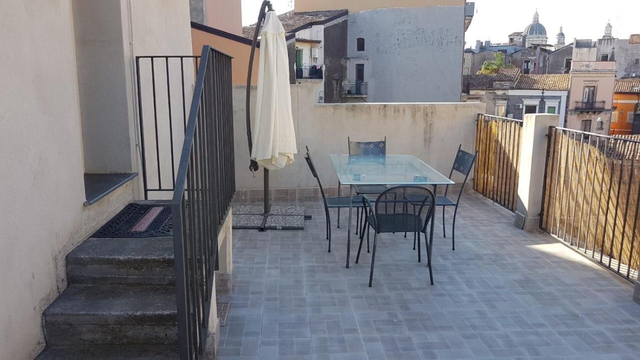 Апартаменты La Terrazza Sul Centro Катания Экстерьер фото