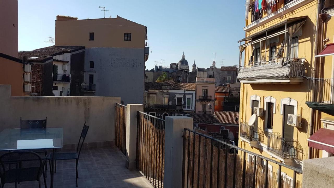 Апартаменты La Terrazza Sul Centro Катания Экстерьер фото